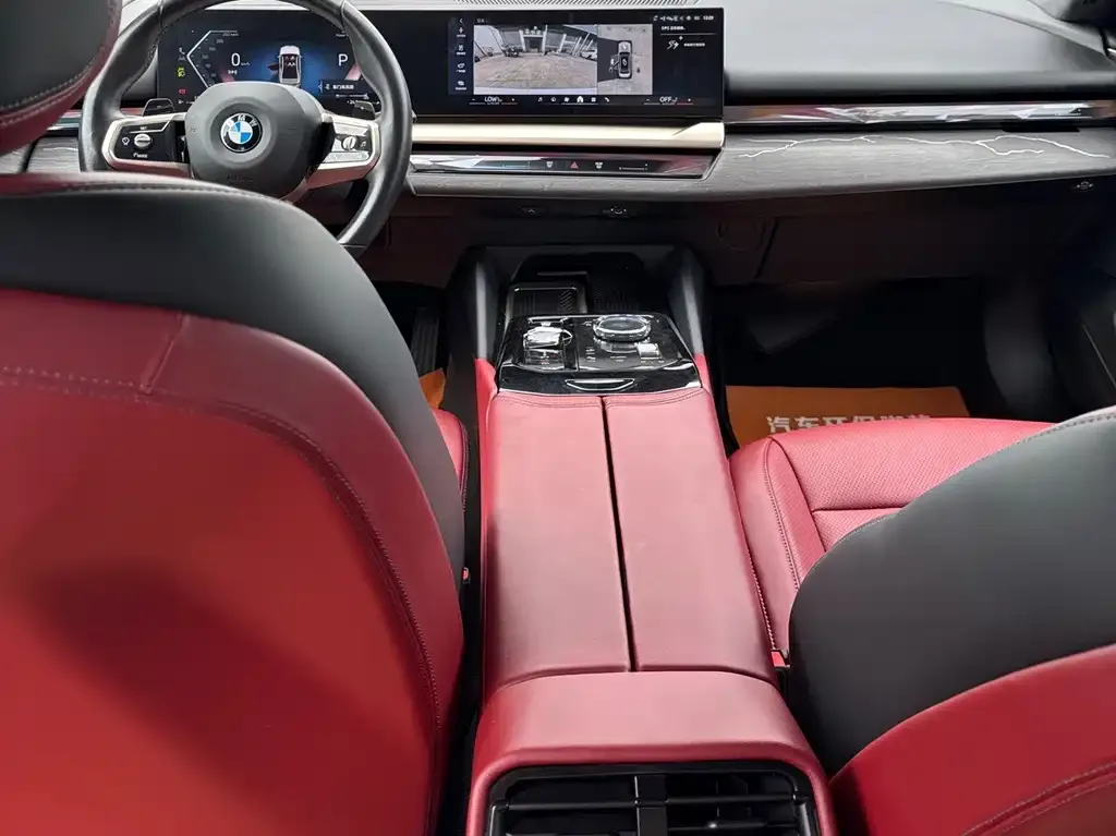 BMW 5 Series — фото 10