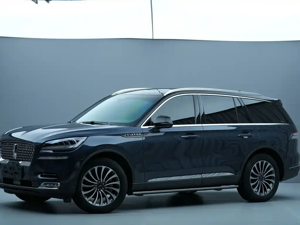 Lincoln Aviator — фото 1