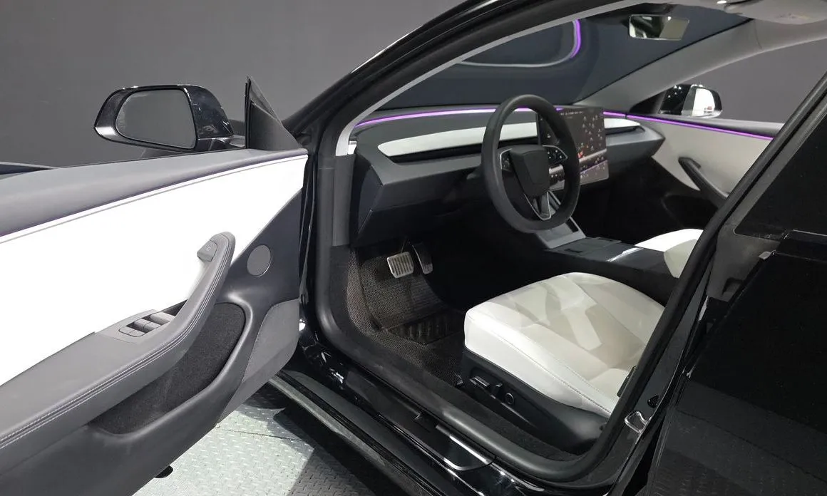 Tesla Model 3 — фото 4