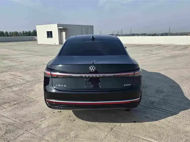 Volkswagen Passat — фото 9