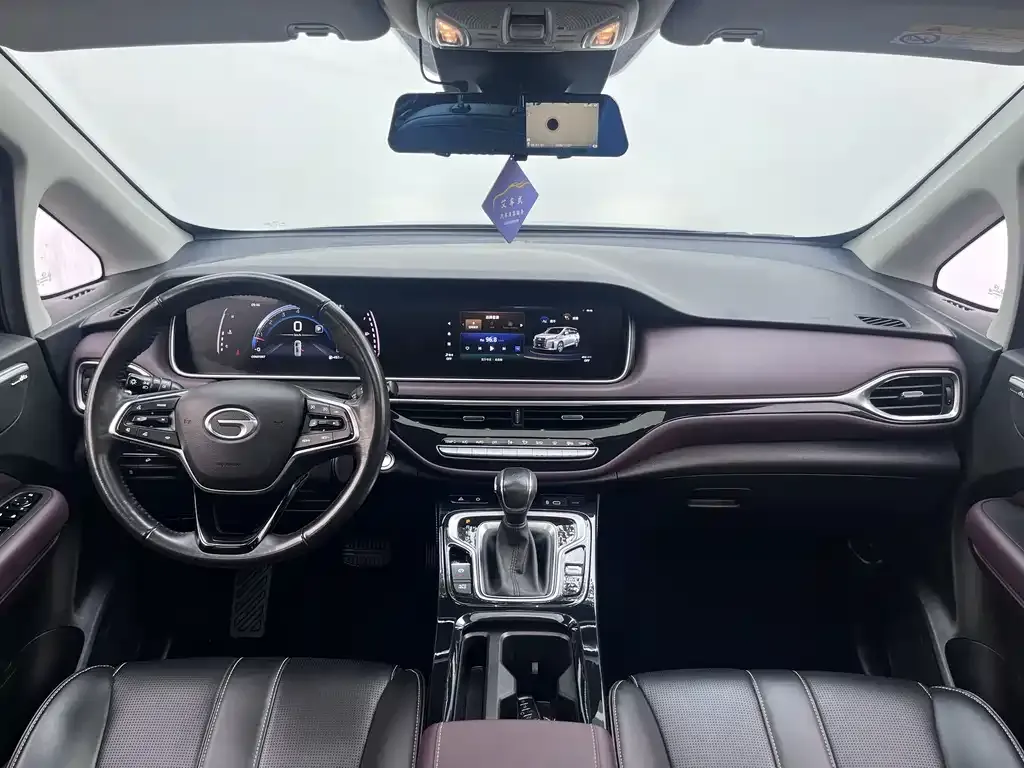 GAC Motor Trumpchi M6 — фото 2