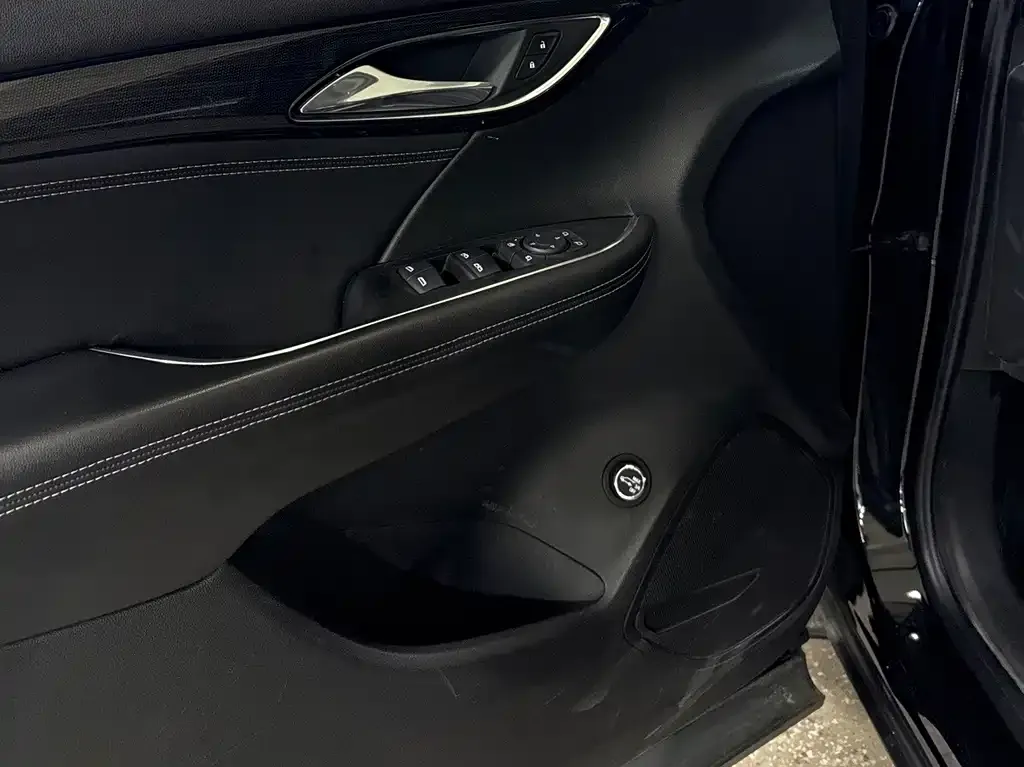 Buick Envision Plus — фото 3