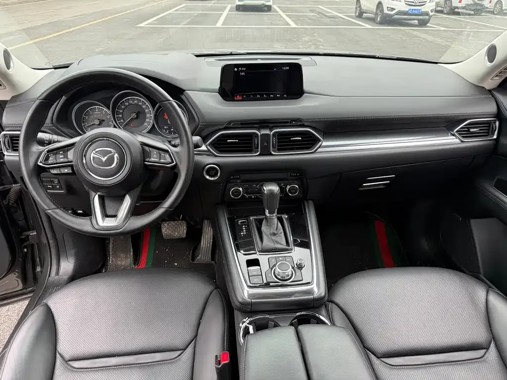 Mazda CX-8 — фото 10