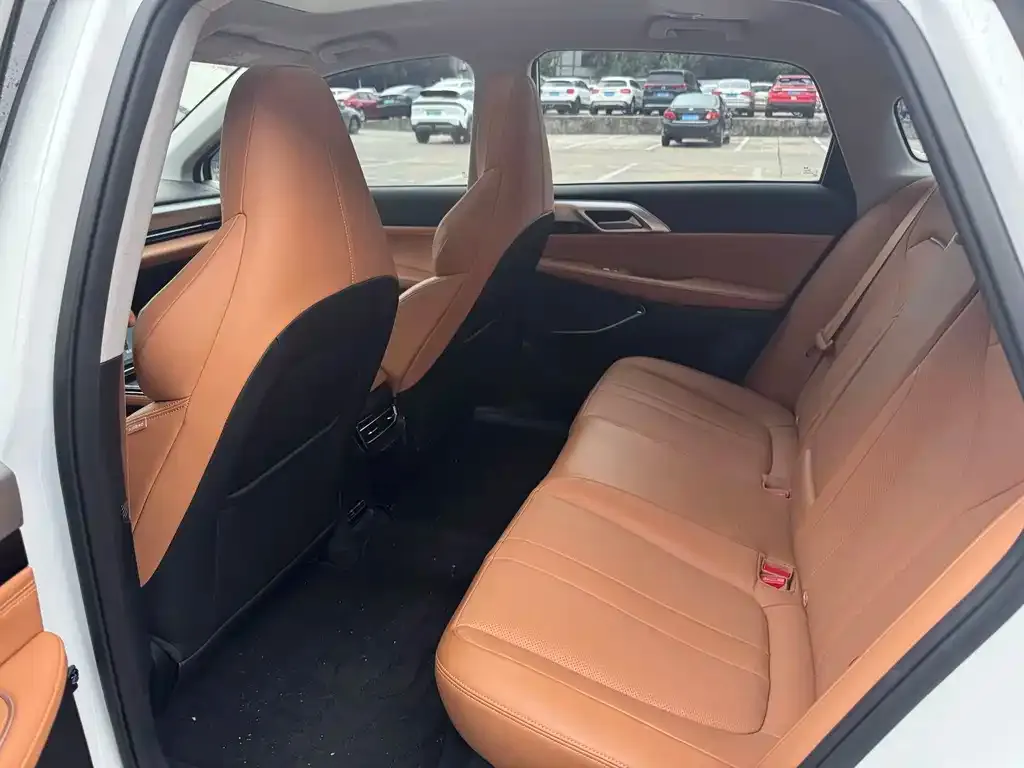 XPeng P5 — фото 2