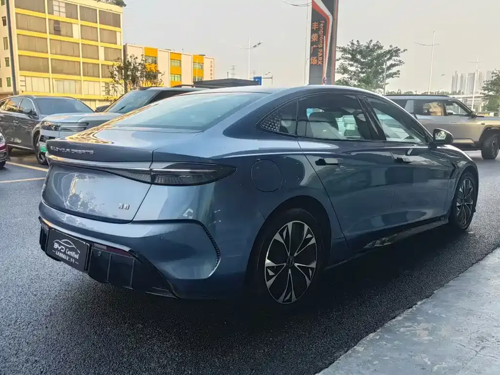 BYD Seal — фото 2