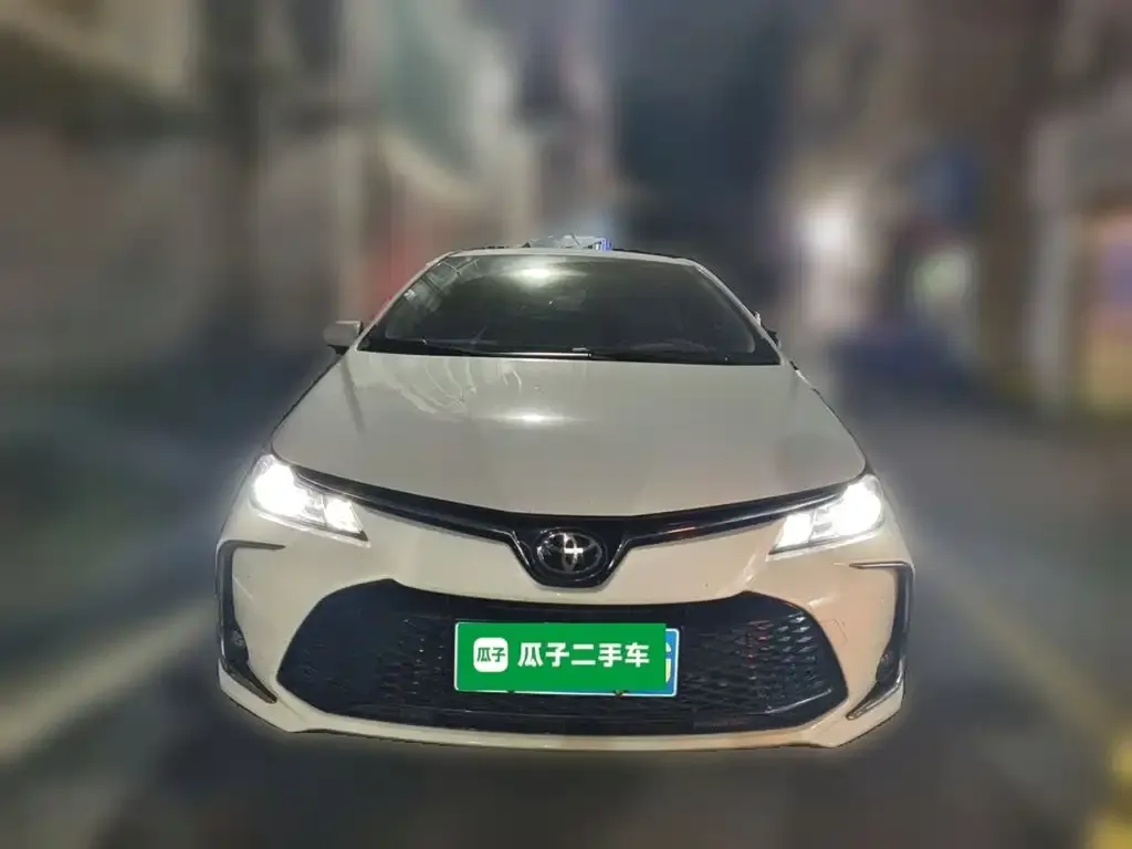 Toyota Corolla — фото 2