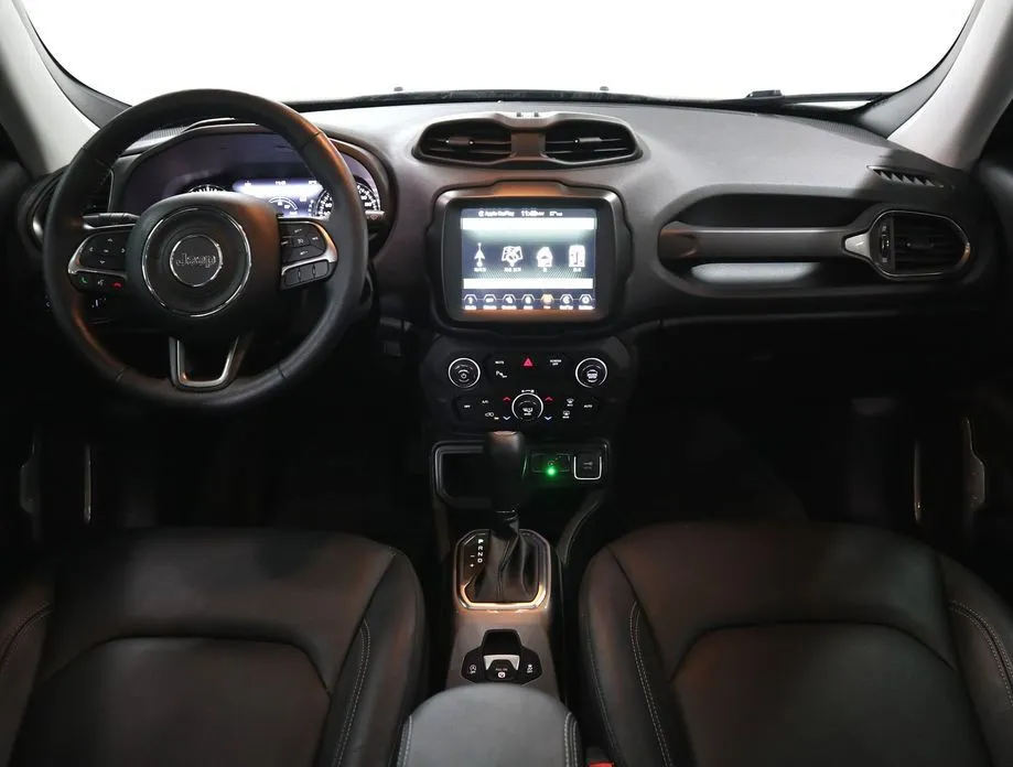 Jeep Renegade — фото 3