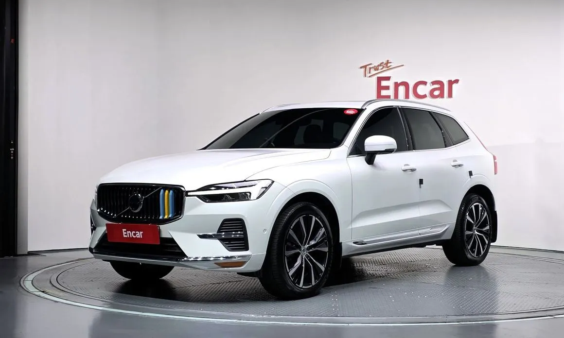 Volvo XC60 — фото 1