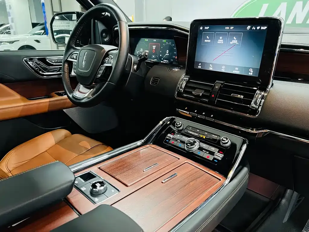 Lincoln Navigator — фото 9