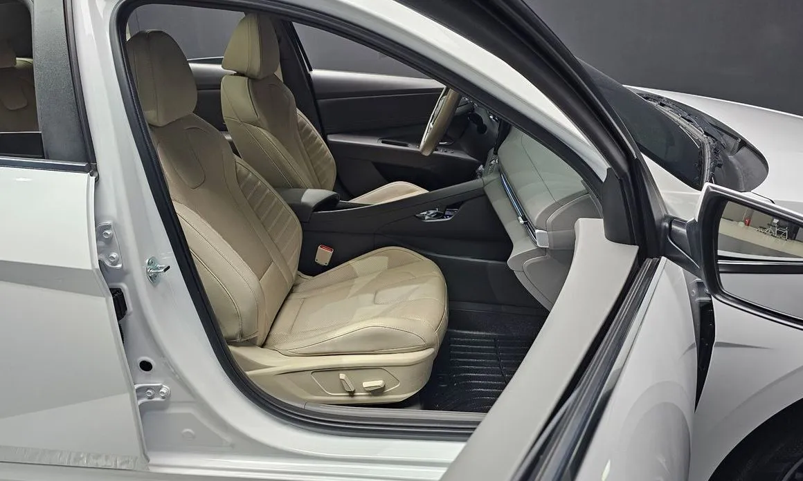 Hyundai AVANTE — фото 6