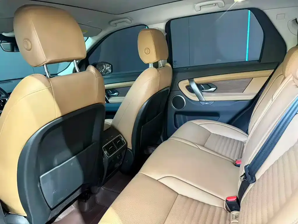 Land Rover Discovery Sport — фото 2