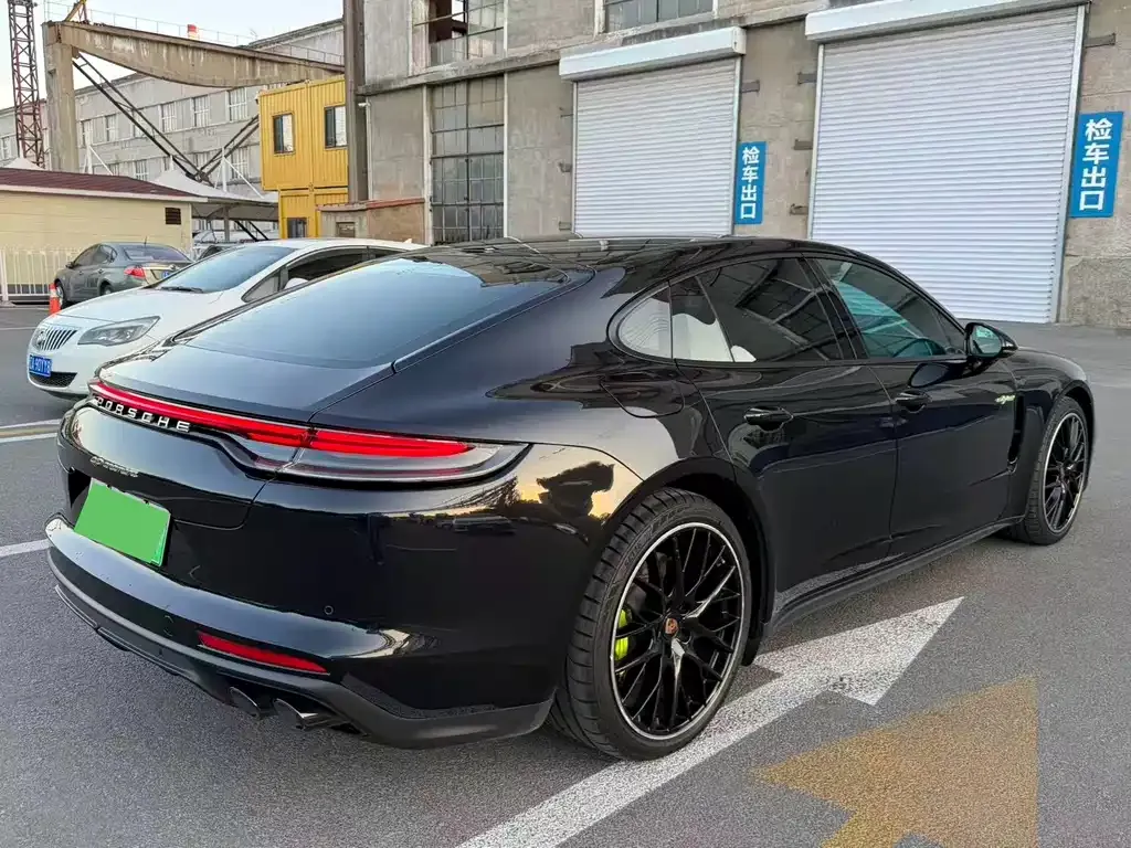 Porsche Panamera Hybrid — фото 4
