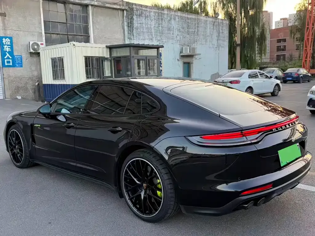 Porsche Panamera Hybrid — фото 9
