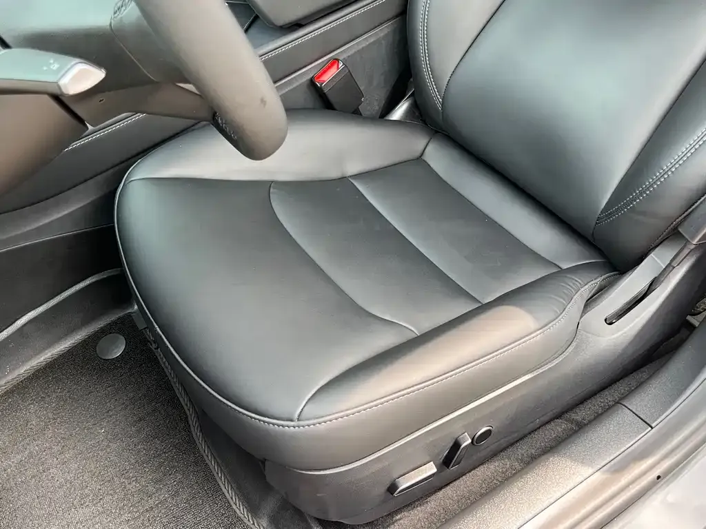 Tesla Model 3 — фото 6