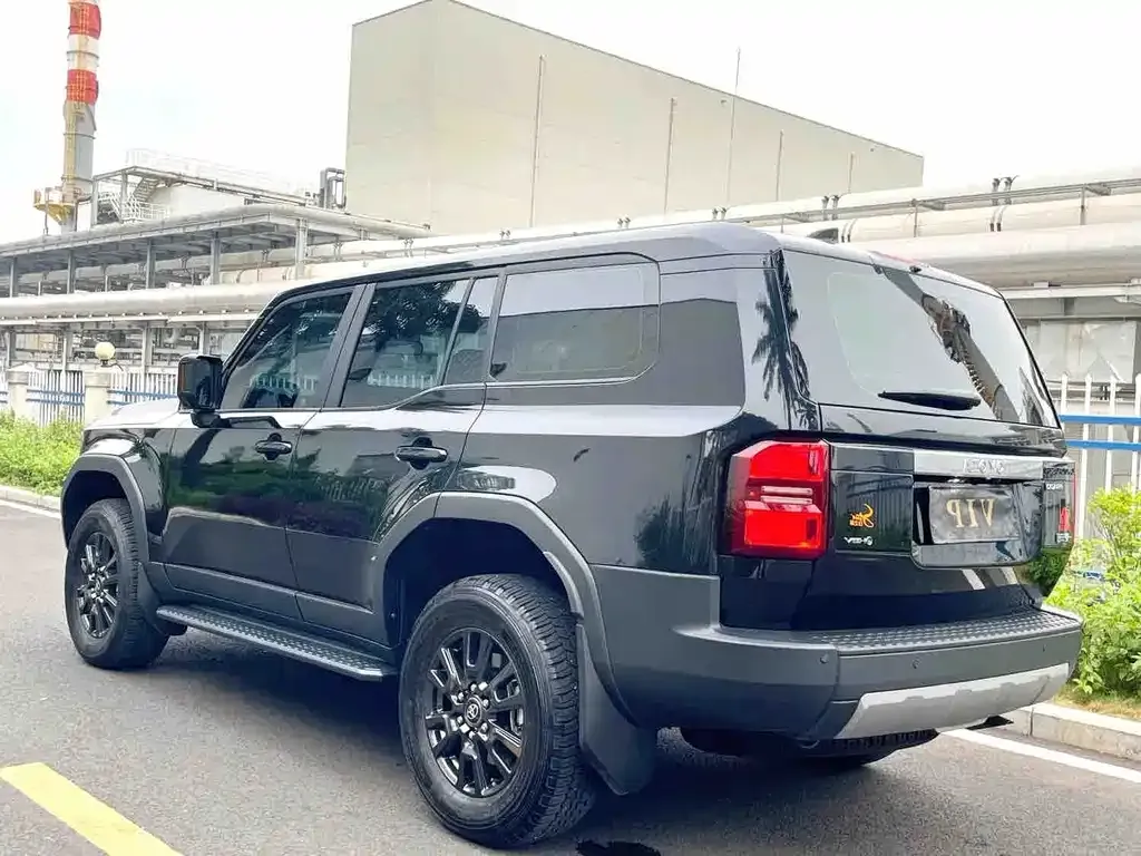 Toyota Prado — фото 3