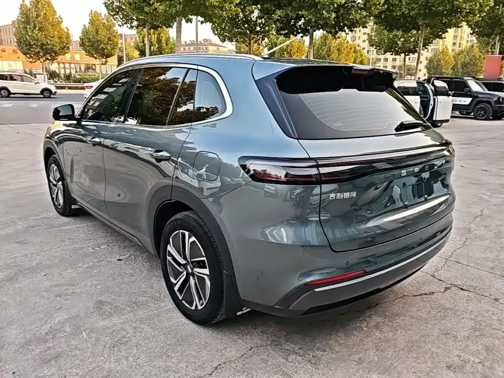 Geely Galaxy Xingjian 7 — фото 10