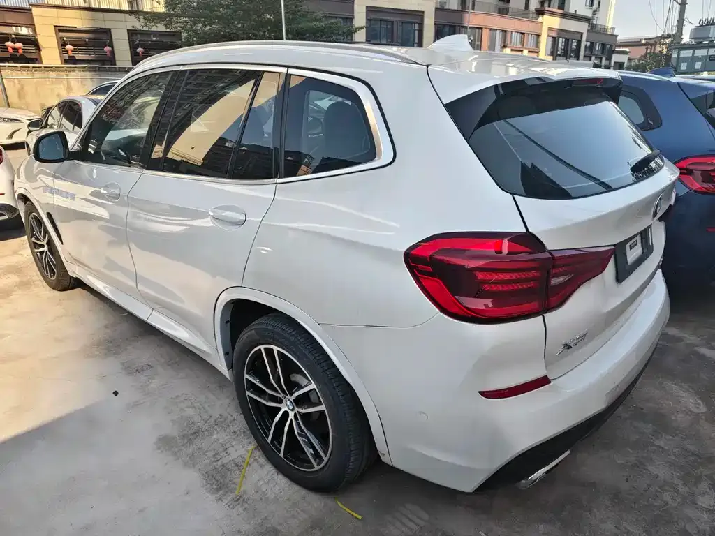 BMW X3 — фото 3