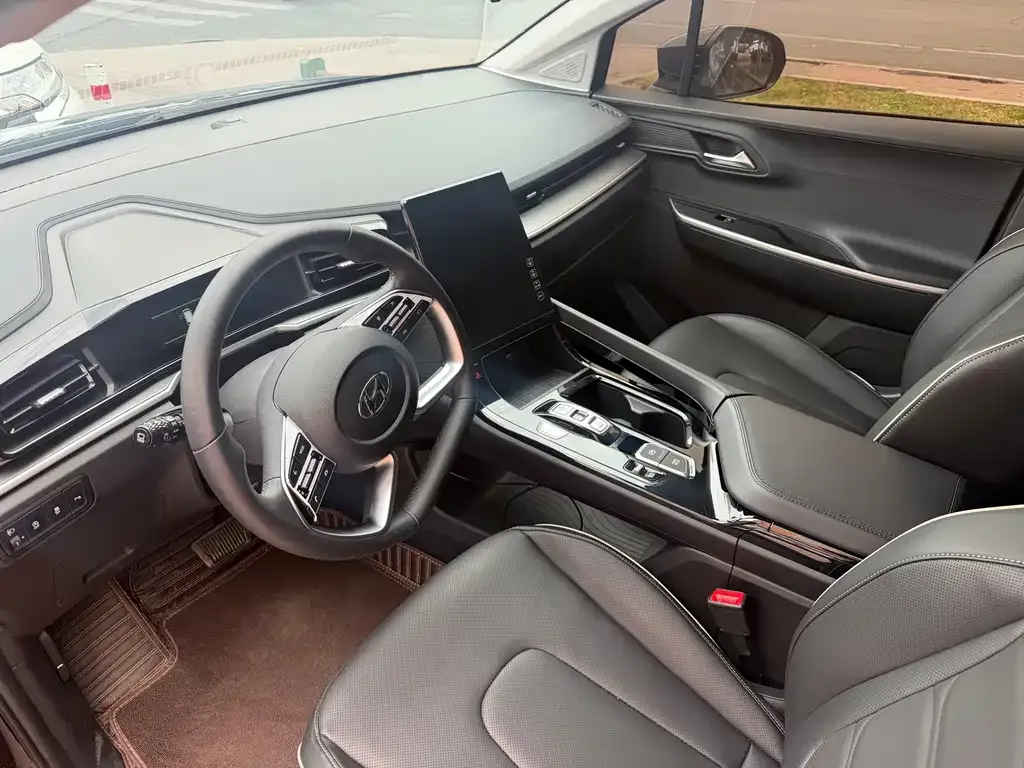 Hyundai Custo — фото 10