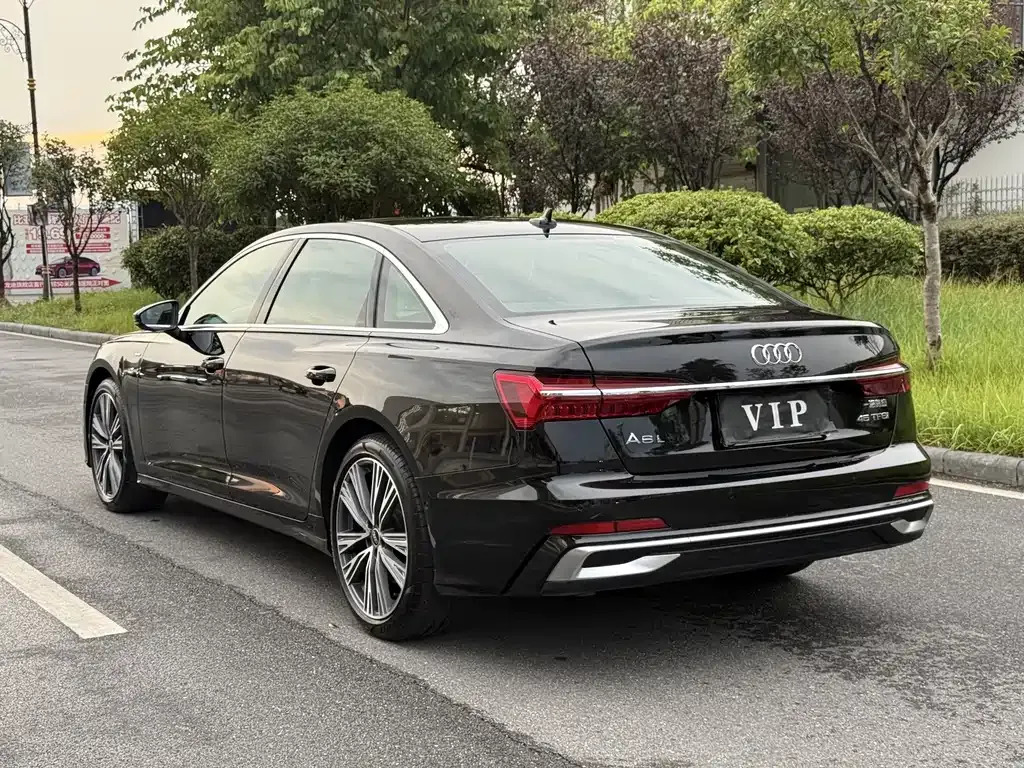 Audi A6L — фото 5
