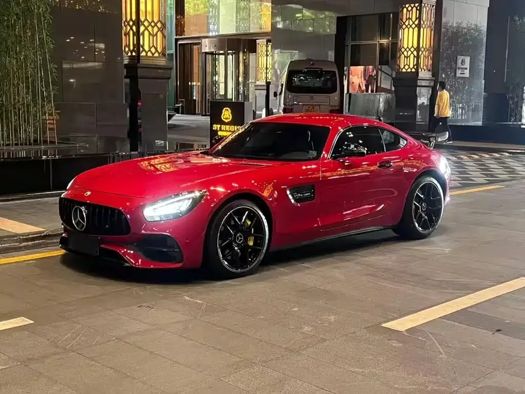 Mercedes-Benz AMG GT — фото 1