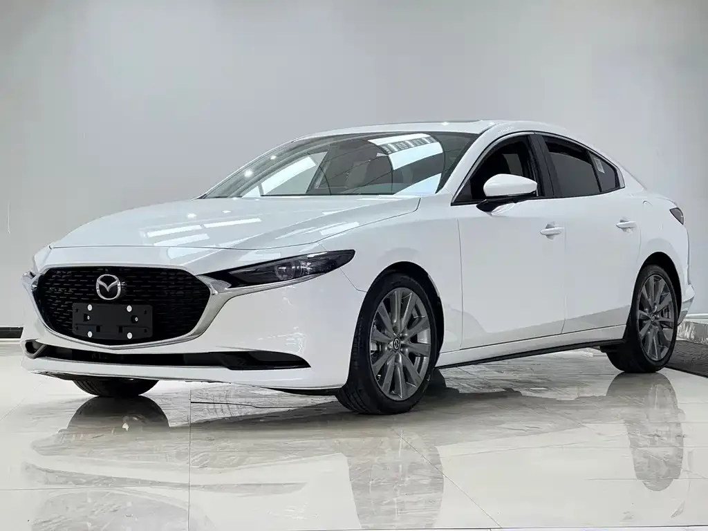 Mazda 3 Axela — фото 1
