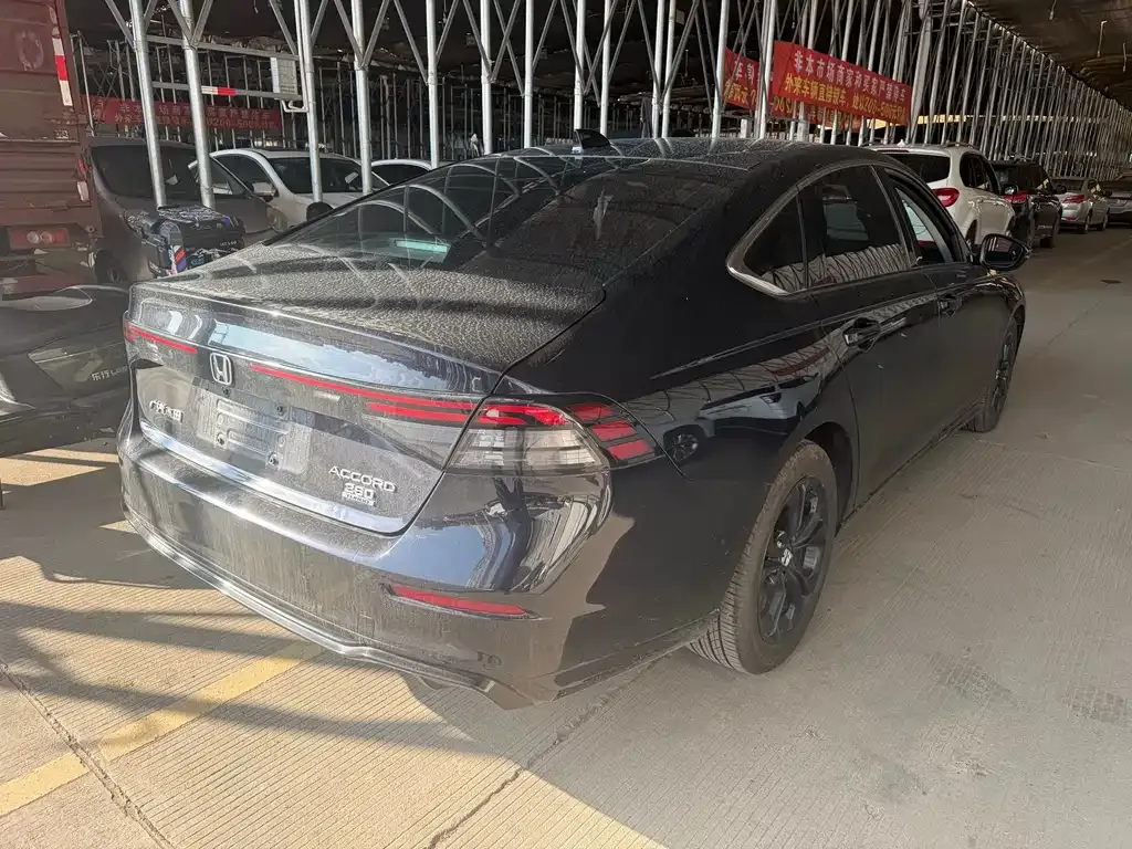 Honda Accord — фото 3