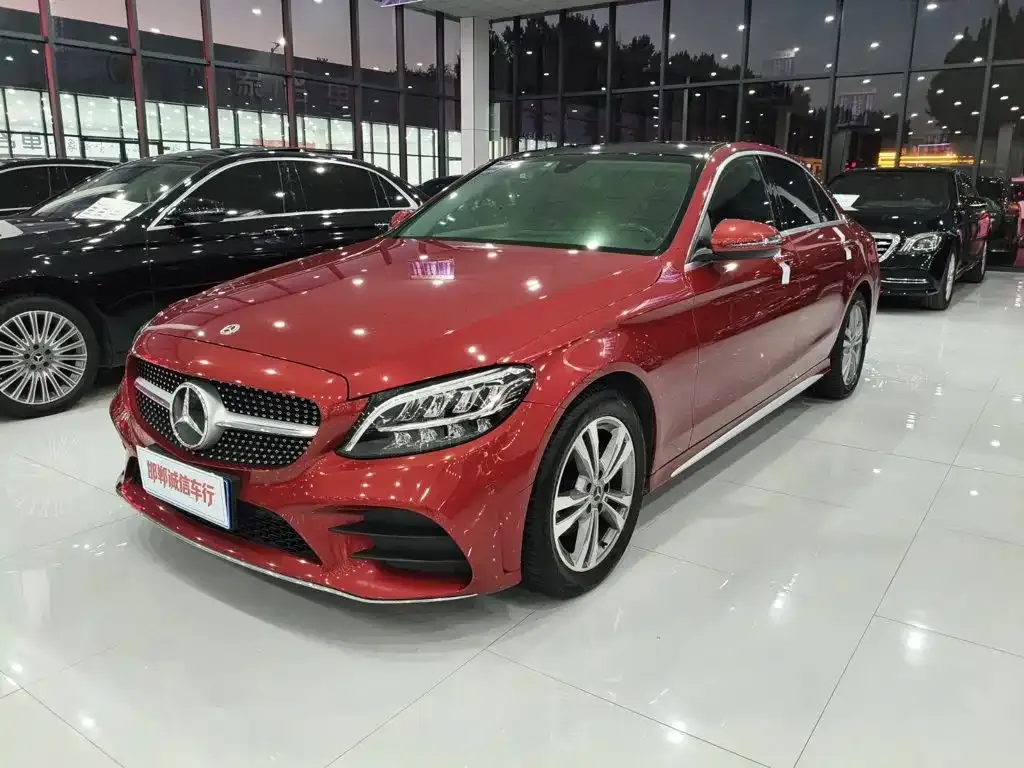 Mercedes-Benz C-Class — фото 1
