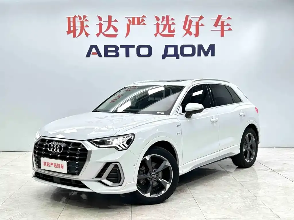 Audi Q3 — фото 1