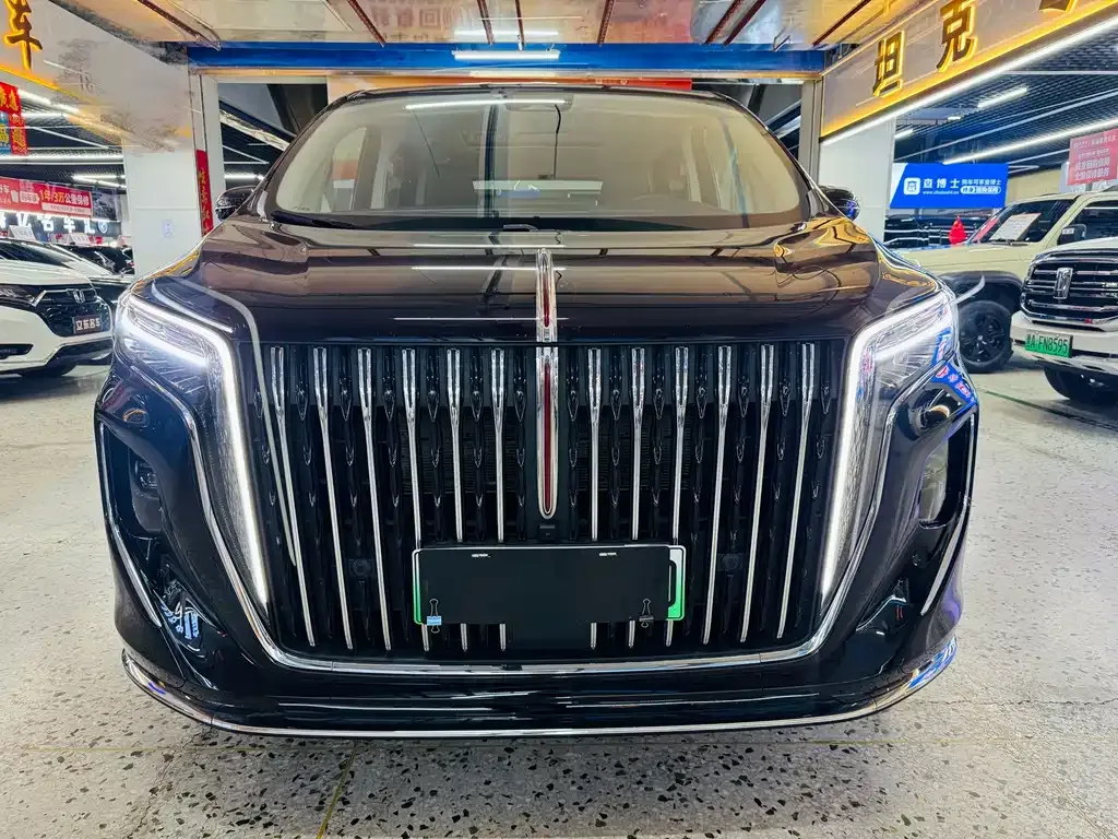 Hongqi HQ9 — фото 1