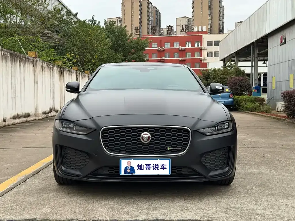 Jaguar XEL — фото 10