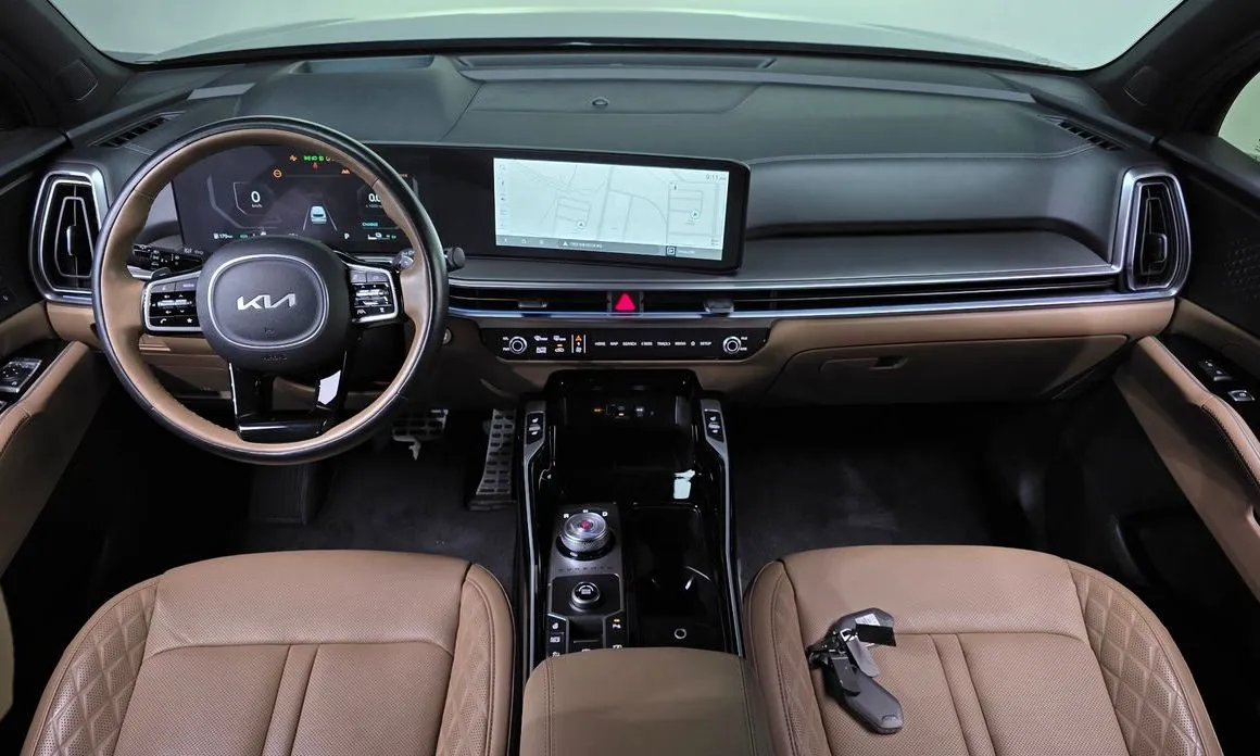 Kia Sorento — фото 8