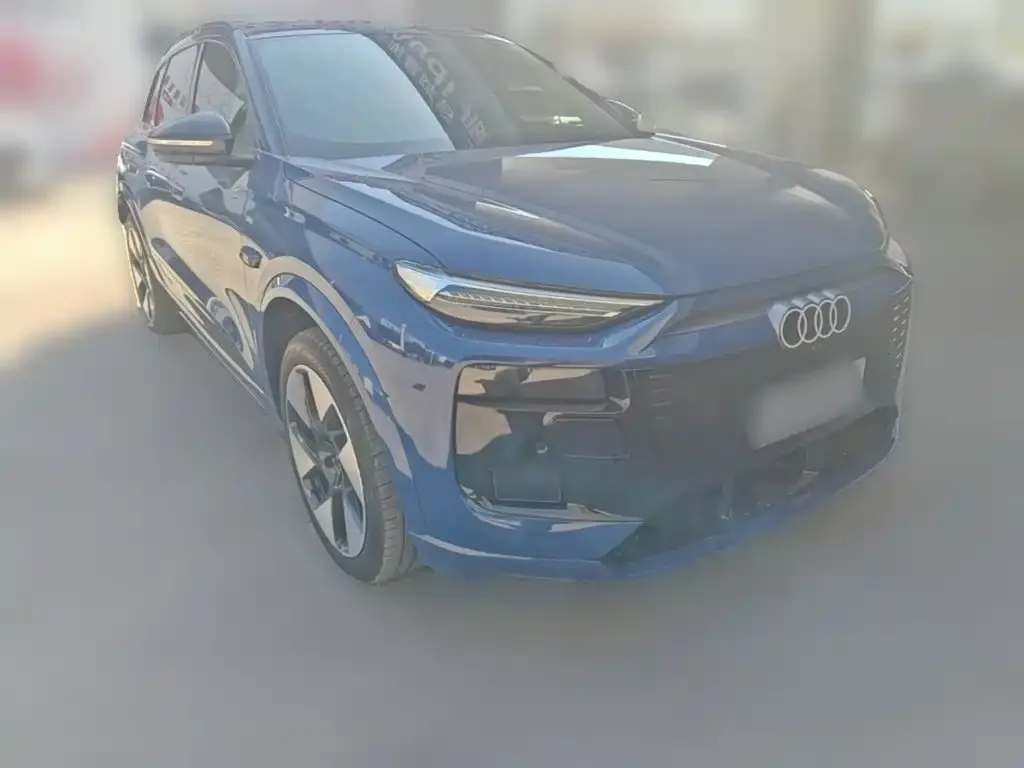 Audi Q6L e-tron — фото 9