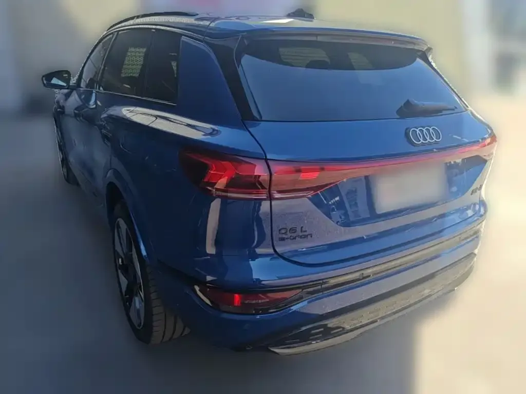 Audi Q6L e-tron — фото 7