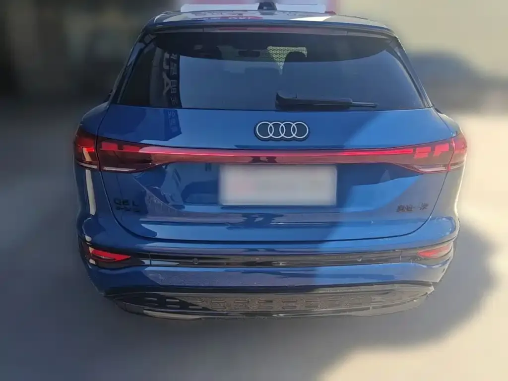 Audi Q6L e-tron — фото 4