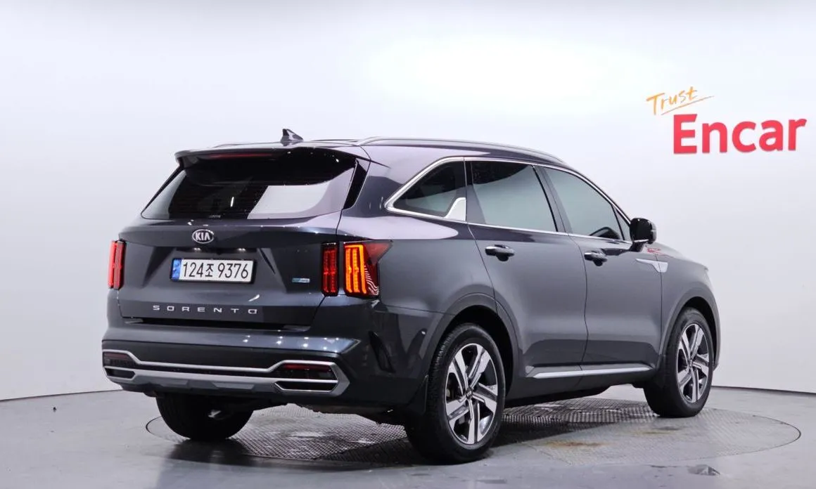 Kia Sorento — фото 5
