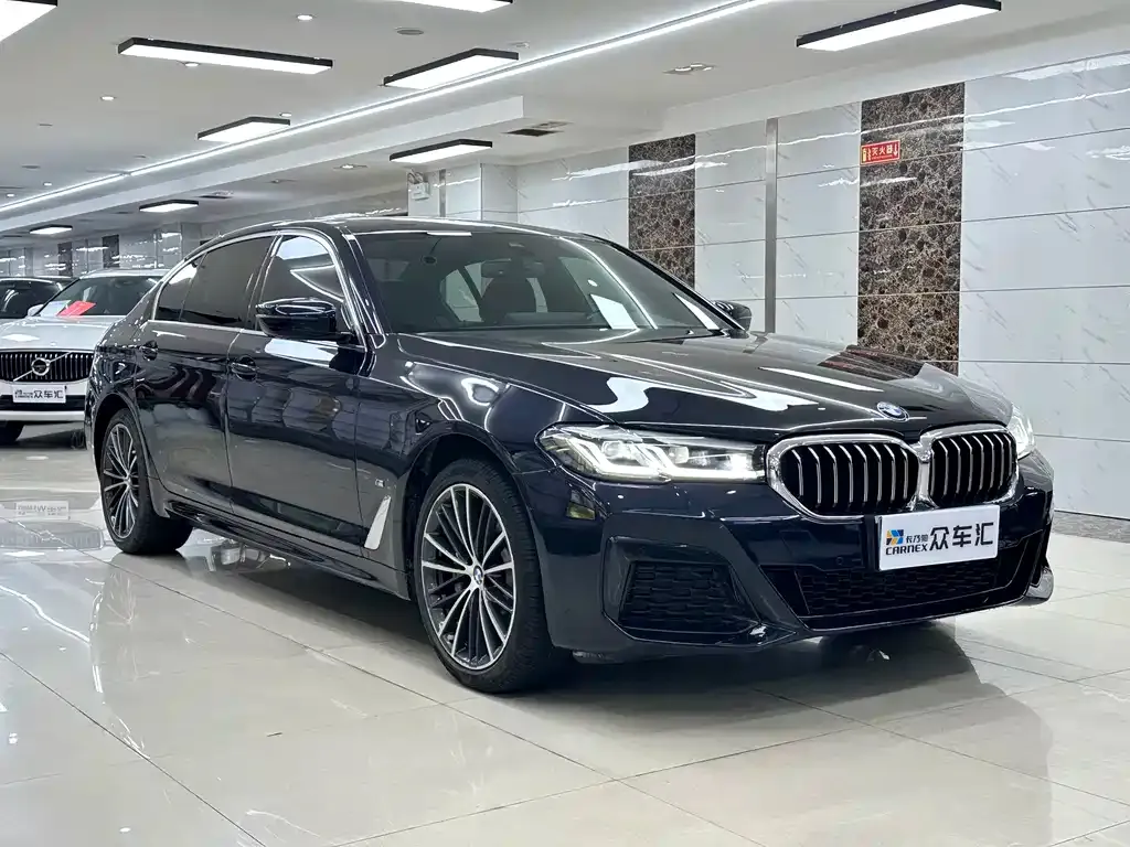 BMW 5 Series — фото 6
