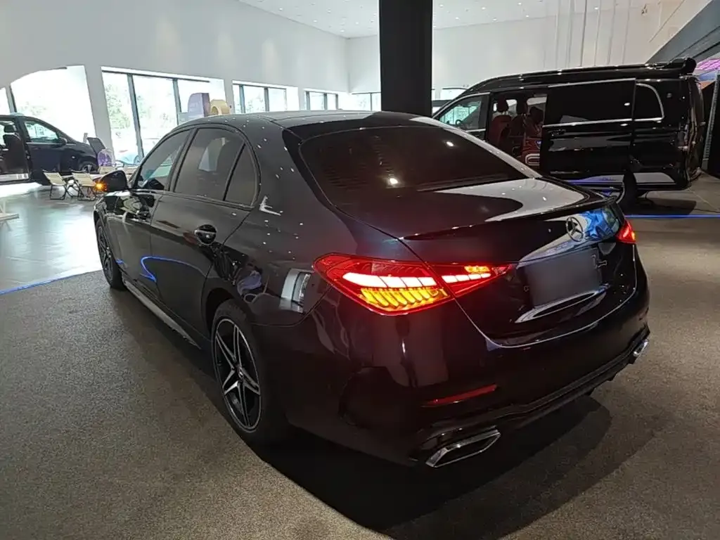 Mercedes-Benz C-Class — фото 10