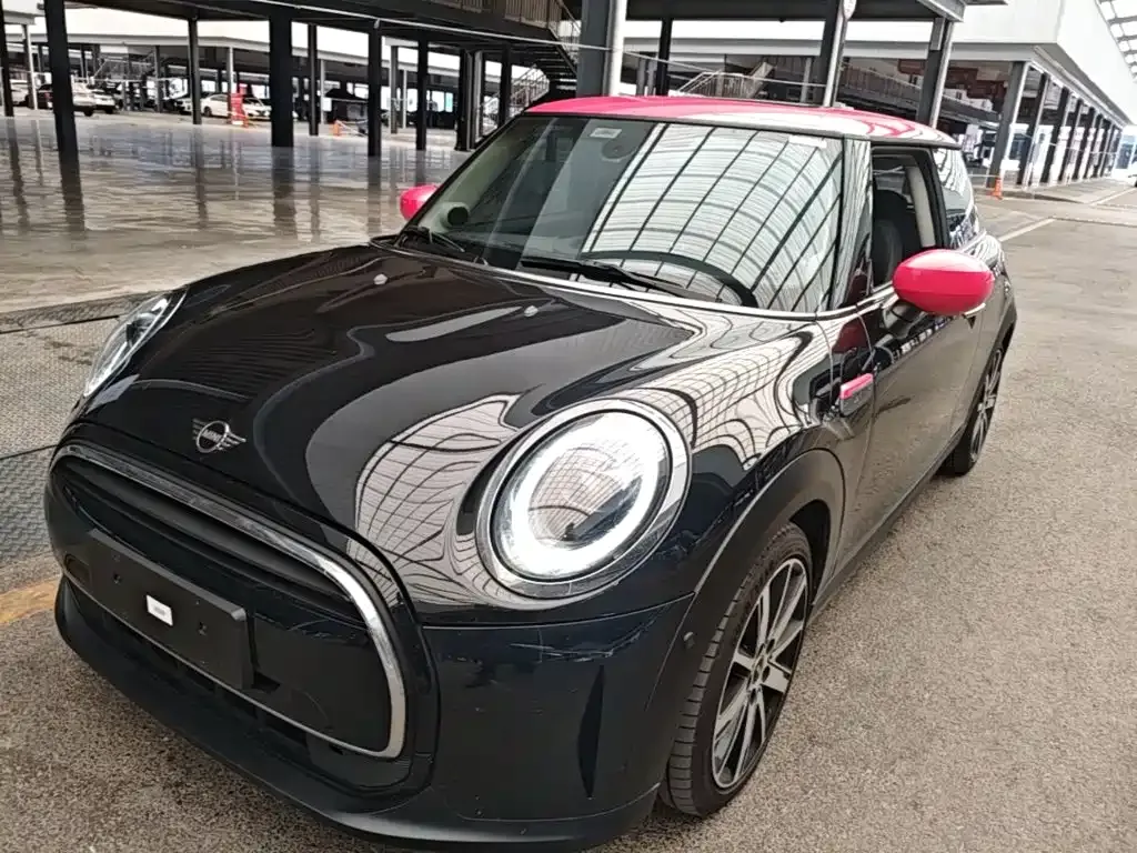 MINI Cooper (3-door) — фото 1