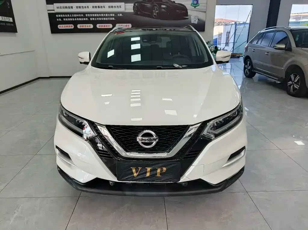 Nissan Qashqai — фото 4