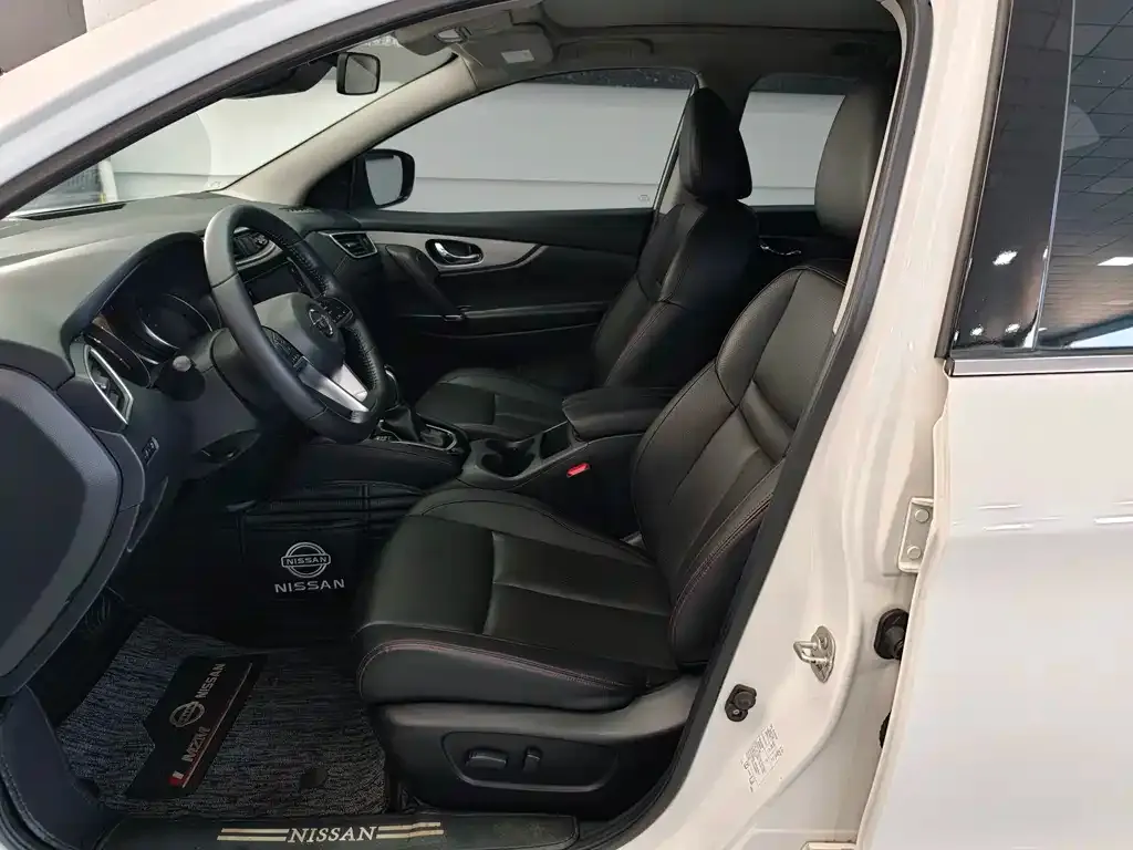 Nissan Qashqai — фото 10