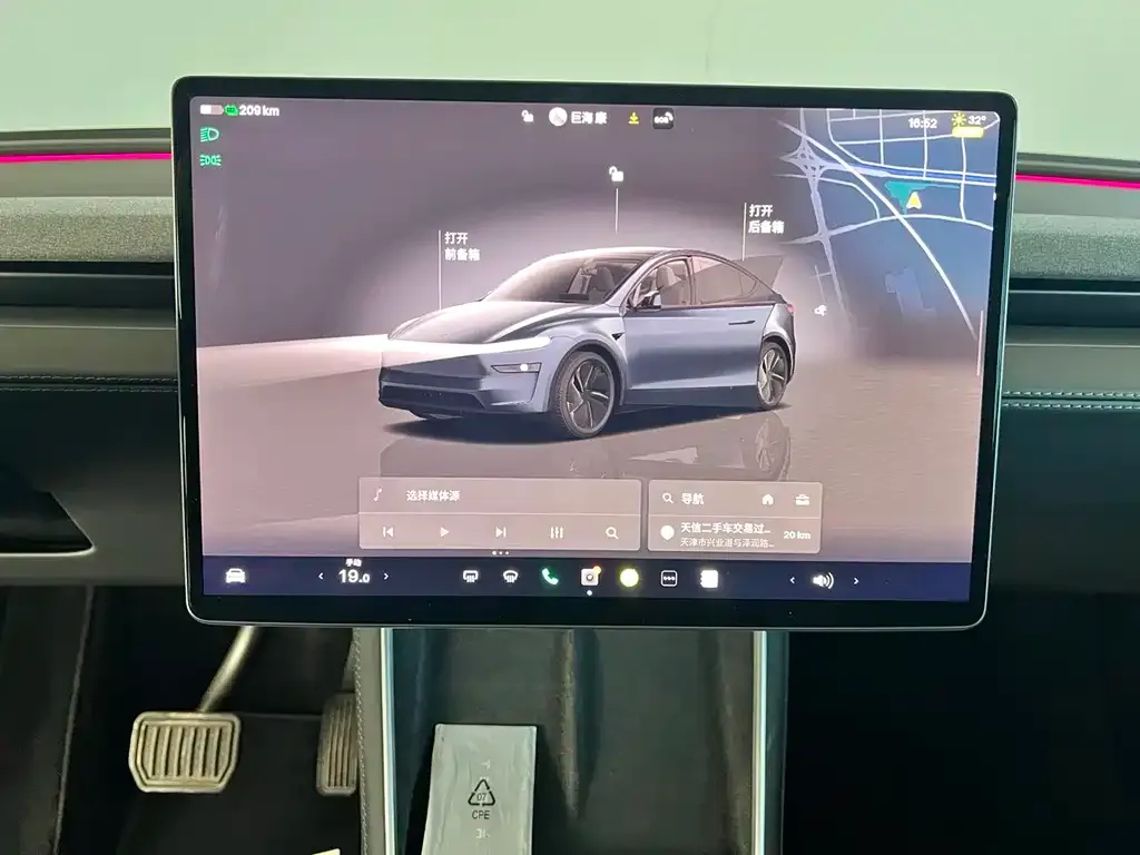 Tesla Model Y — фото 4