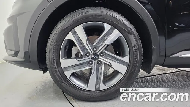 Kia Sorento — фото 5