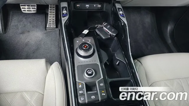 Kia Sorento — фото 10