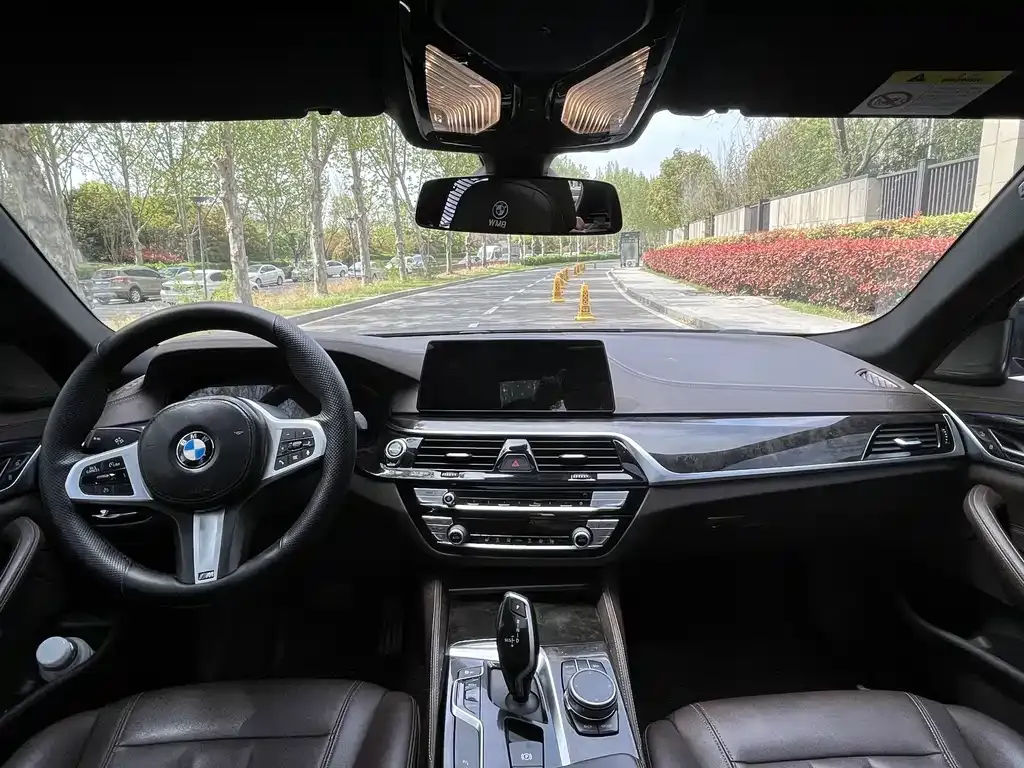 BMW 5 Series — фото 3