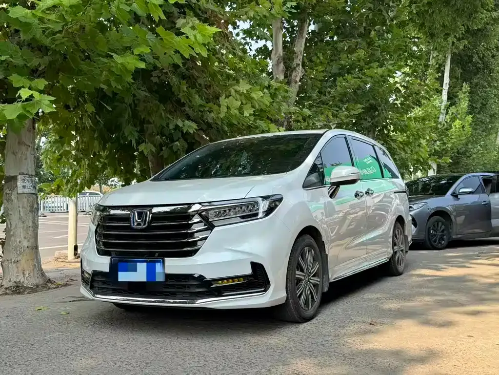 Honda Odyssey — фото 1