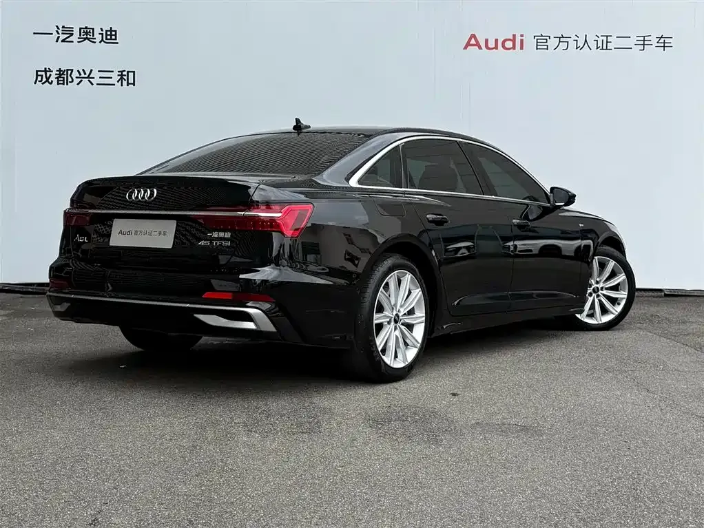 Audi A6L — фото 7