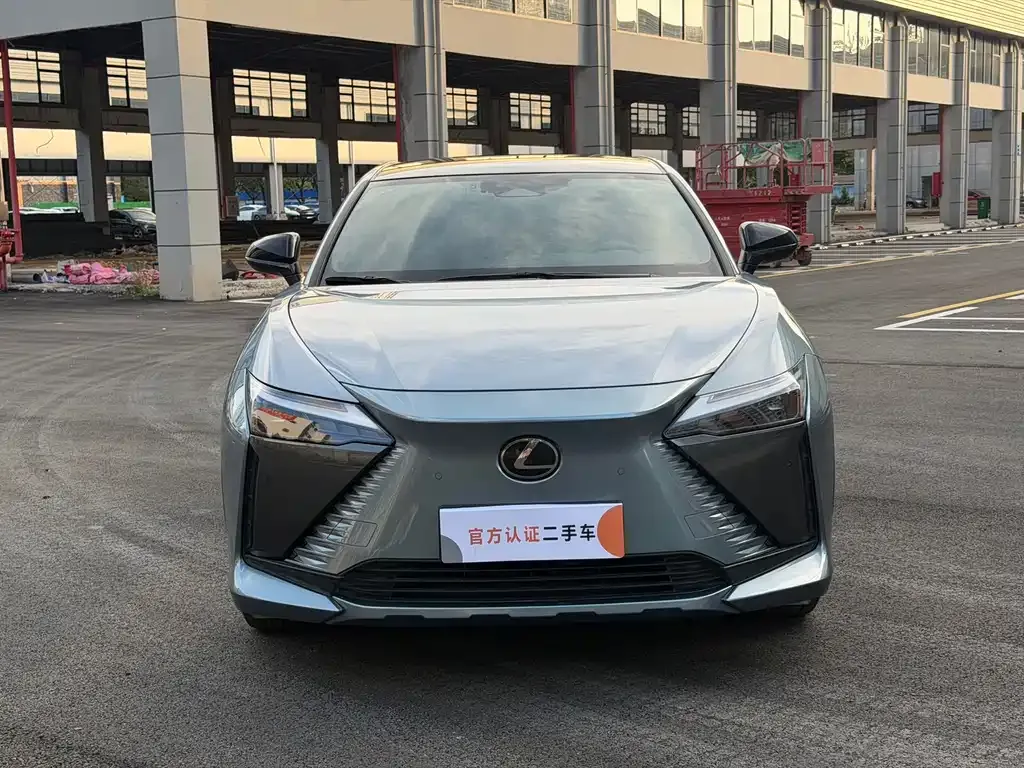 Lexus RZ — фото 10