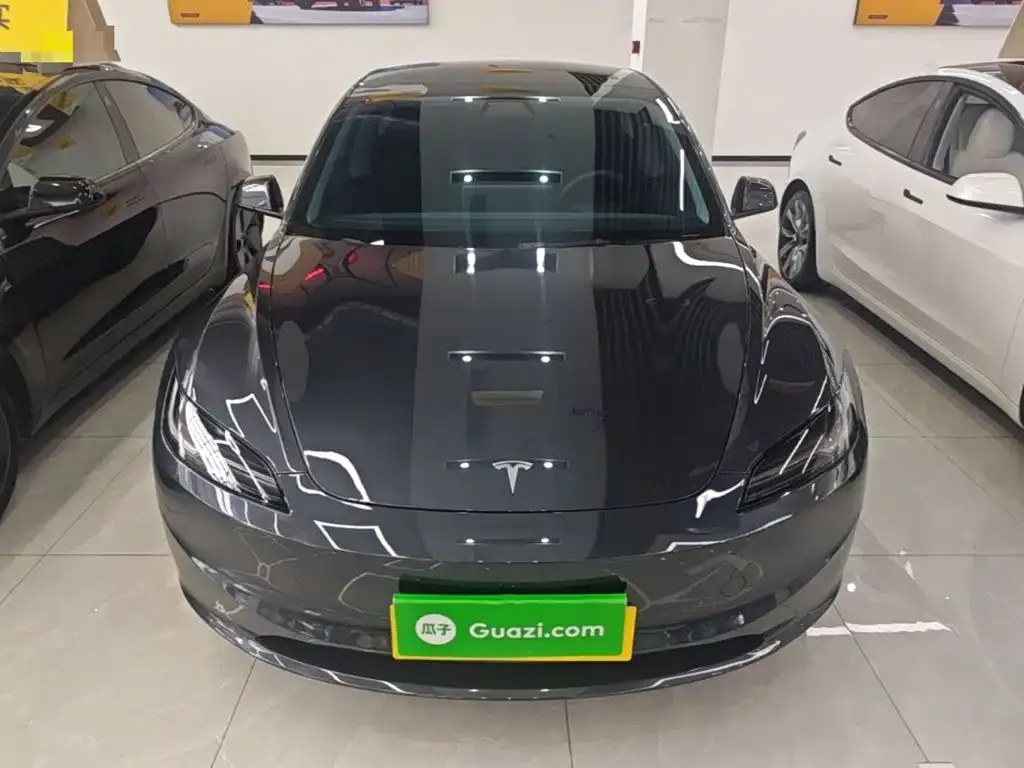 Tesla Model 3 — фото 4