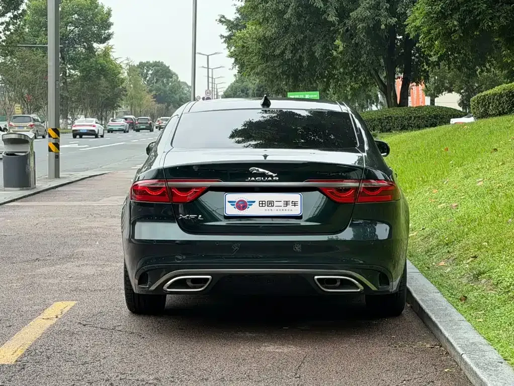 Jaguar XFL — фото 10