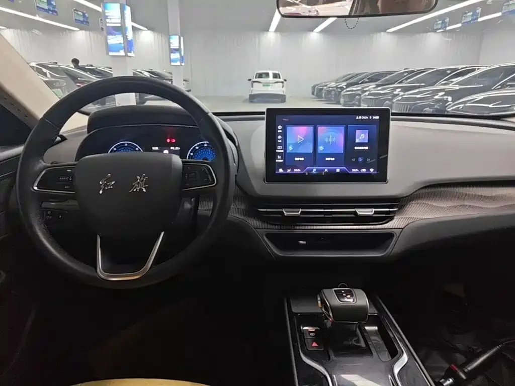 Hongqi E-QM5 — фото 5